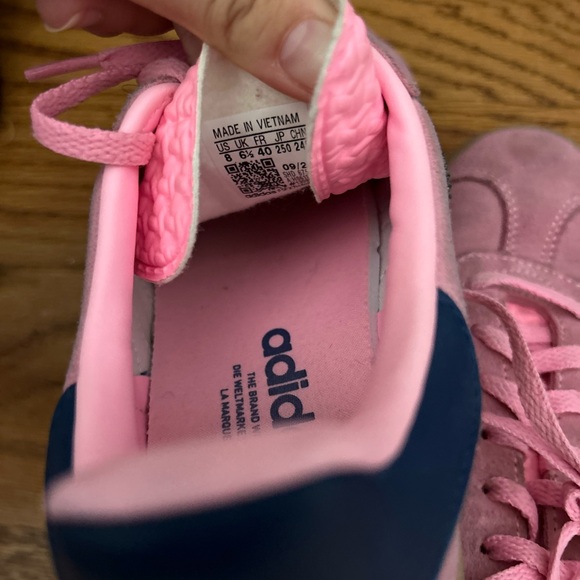 Adidas Women’s GAZELLE BOLD 'PINK GLOW GUM' platform shoe - Picture 3 of 12